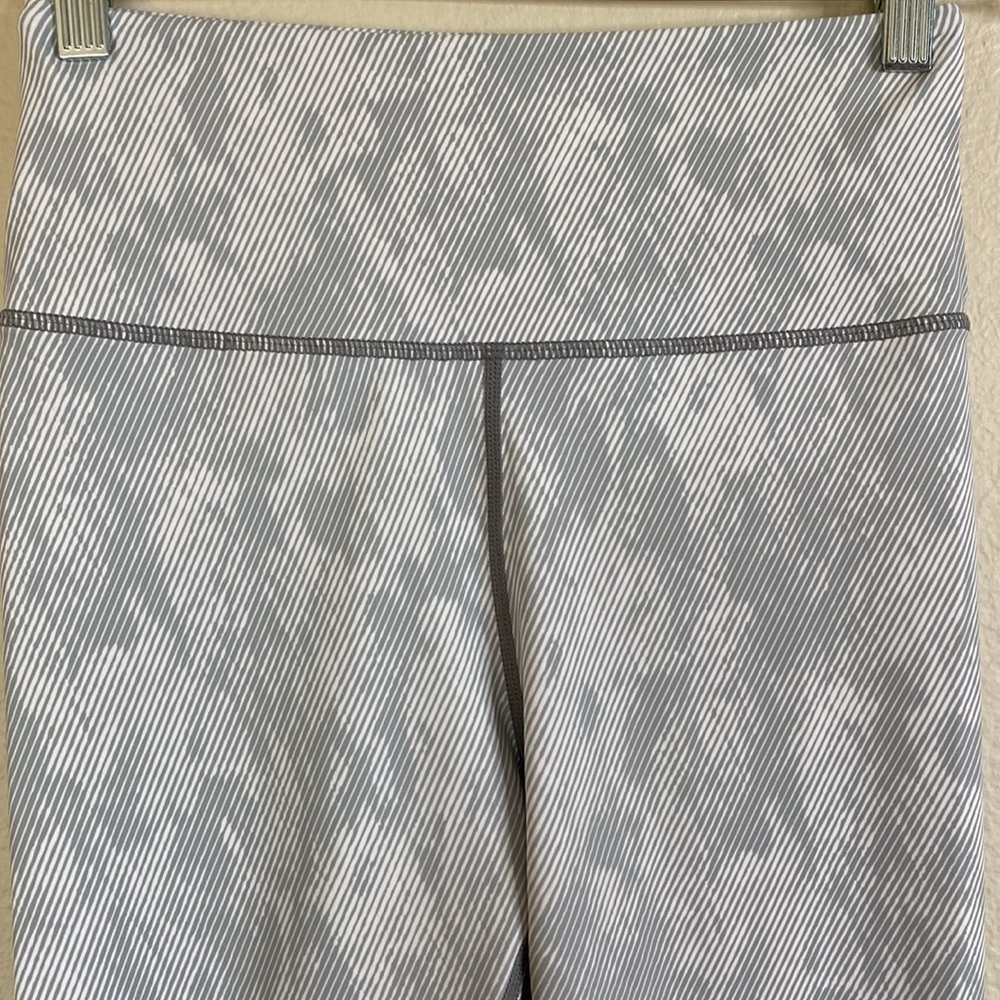 Lilybod Zinnia high waist leggings grey white stripe women’s S full length EUC - Picture 2 of 6